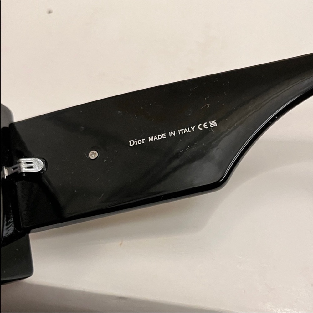 Dior Black Sunglasses with Logo Lenses - Picture 4 of 6